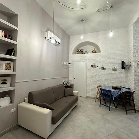 La Maisonette At Duomo Apartment Наполи Екстериор снимка