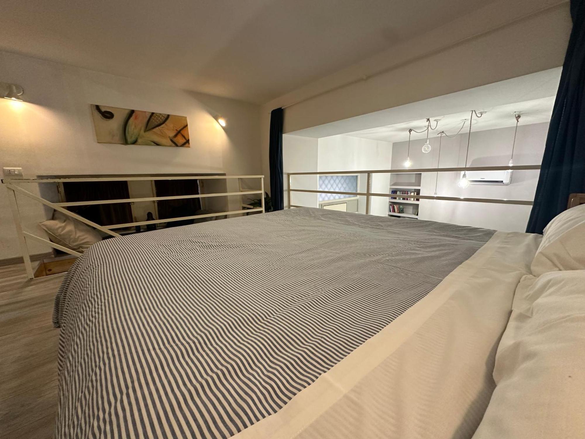 La Maisonette At Duomo Apartment Наполи Екстериор снимка